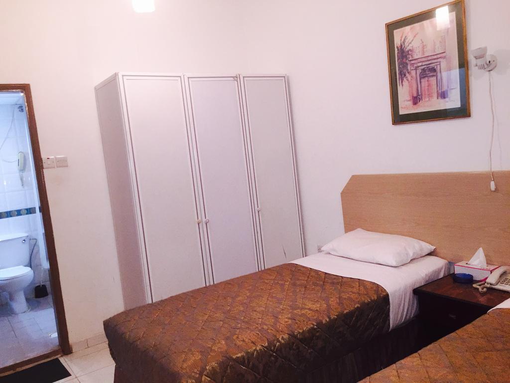 Gold Plaza Guest House Дубай Стая снимка